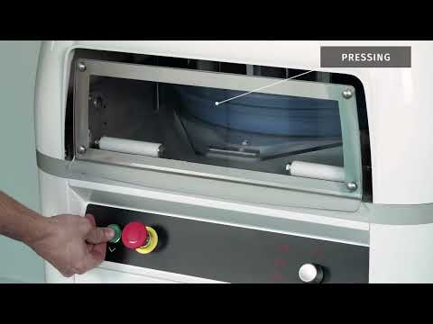 Vitella SPAA automatic dough divider-rounder in action